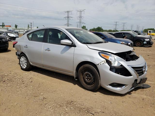 3N1CN7AP5GL834879 - 2016 NISSAN VERSA S SILVER photo 4