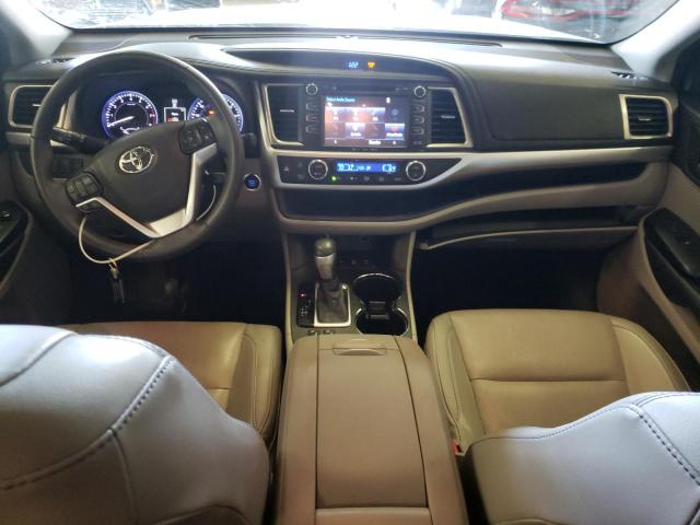 5TDJKRFH2GS502838 - 2016 TOYOTA HIGHLANDER XLE 银色 照片 8