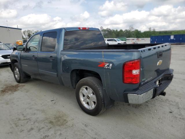 1GCPKSE33BF228517 - 2011 CHEVROLET SILVERADO K1500 LT BLUE photo 2