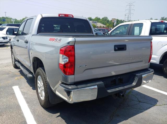 5TFDW5F1XEX391752 - 2014 TOYOTA TUNDRA CREWMAX SR5 SILVER photo 3