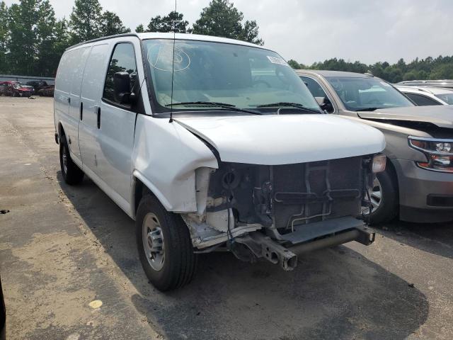 1GTW7AFF5H1224653 - 2017 GMC SAVANA G2500 WHITE photo 4