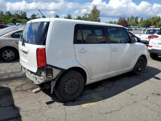 JTLKE50E881052179 - 2008 TOYOTA SCION XB WHITE photo 3