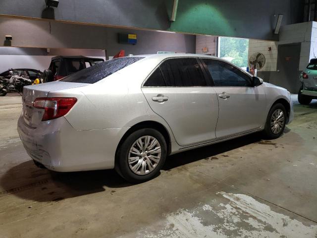 4T4BF1FK1ER412046 - 2014 TOYOTA CAMRY L SILVER photo 3