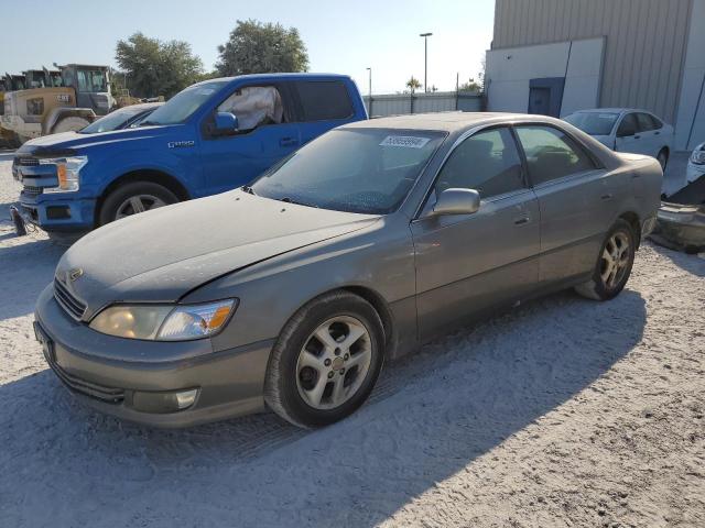 2001 LEXUS ES 300, 