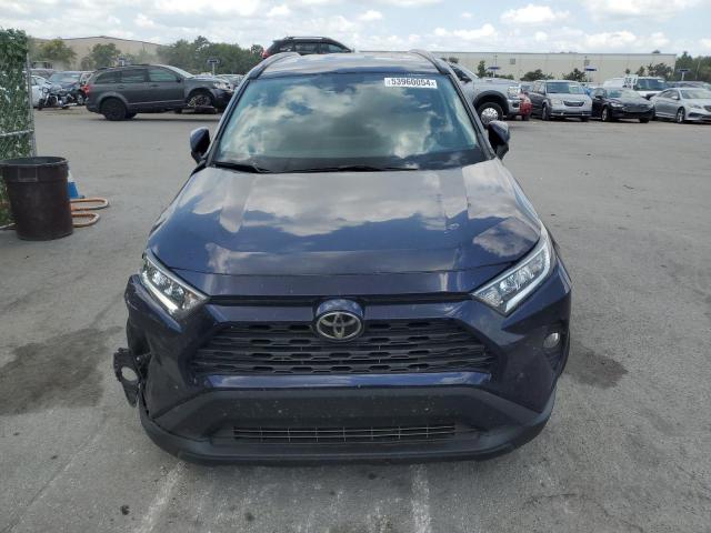 2T3W1RFV2MW114890 - 2021 TOYOTA RAV4 XLE BLUE photo 5