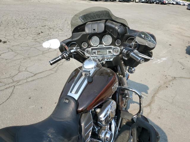 1HD1FC41XBB634395 - 2011 HARLEY-DAVIDSON FLHTCU TWO TONE photo 5