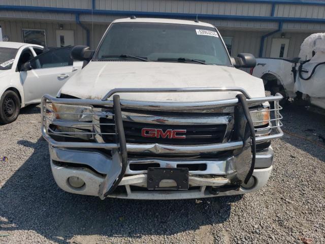 1GTHK23U95F971655 - 2005 GMC SIERRA K2500 HEAVY DUTY WHITE photo 5