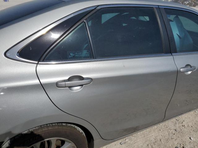 4T1BF1FK9FU115344 - 2015 TOYOTA CAMRY SE LE Gümüş fotoğraf 10