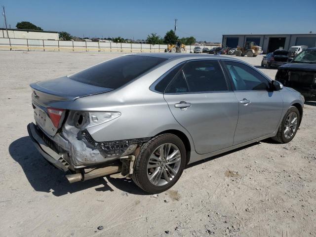 4T1BF1FK9FU115344 - 2015 TOYOTA CAMRY SE LE Gümüş fotoğraf 3