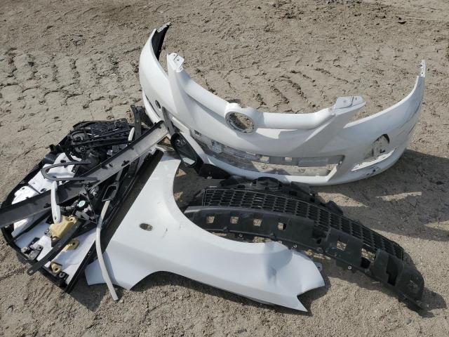 JM1BK34L581118642 - 2008 MAZDA SPEED 3 WHITE photo 12