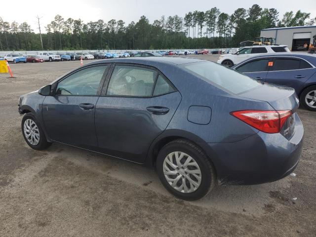 2T1BURHE3JC023460 - 2018 TOYOTA COROLLA L GRAY photo 2