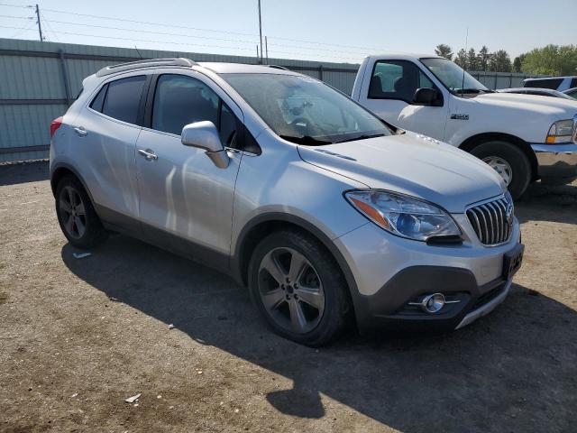 KL4CJBSB0DB183358 - 2013 BUICK ENCORE CONVENIENCE ვერცხლისფერი ფოტო 4