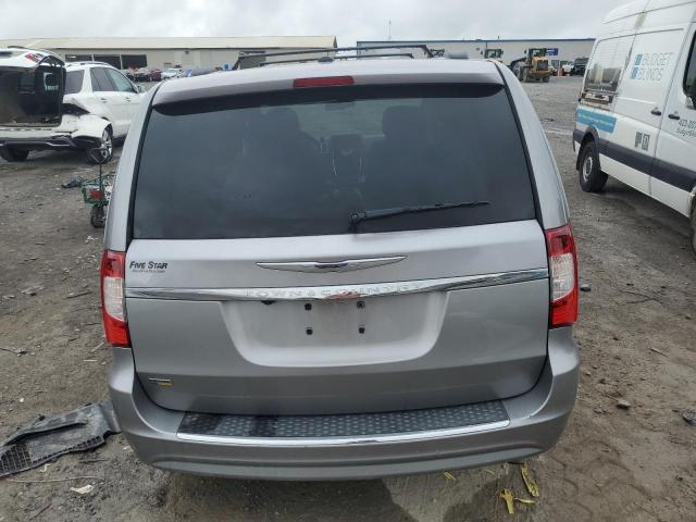 2C4RC1BG7GR187154 - 2016 CHRYSLER TOWN & COU TOURING GRAY photo 6