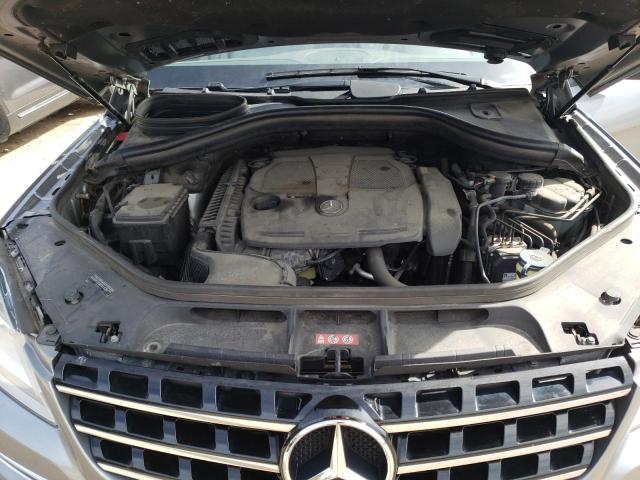4JGDA5HB9CA001594 - 2012 MERCEDES-BENZ ML 350 4MATIC GRAY photo 11