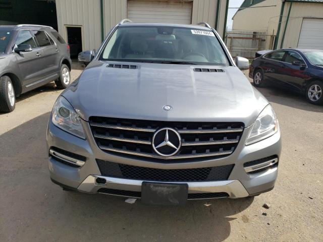 4JGDA5HB9CA001594 - 2012 MERCEDES-BENZ ML 350 4MATIC GRAY photo 5