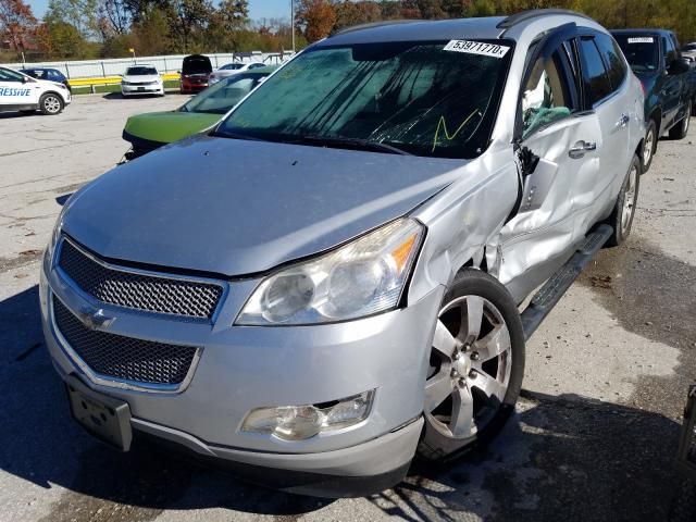 1GNKVLED3BJ398798 - 2011 CHEVROLET TRAVERSE LTZ SILVER photo 2