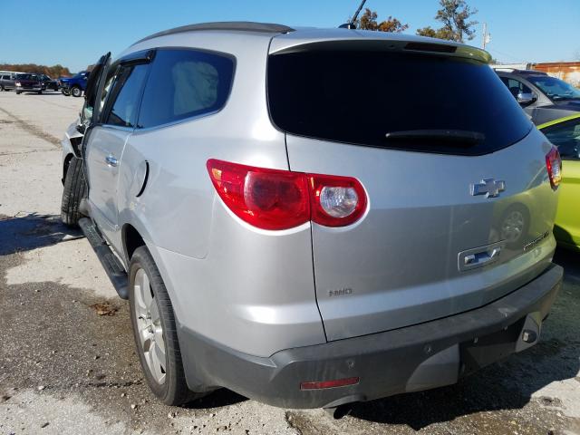 1GNKVLED3BJ398798 - 2011 CHEVROLET TRAVERSE LTZ SILVER photo 3