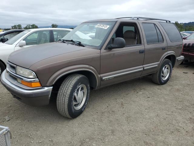 1GNDT13W0W2125874 - 1998 CHEVROLET BLAZER BROWN photo 1