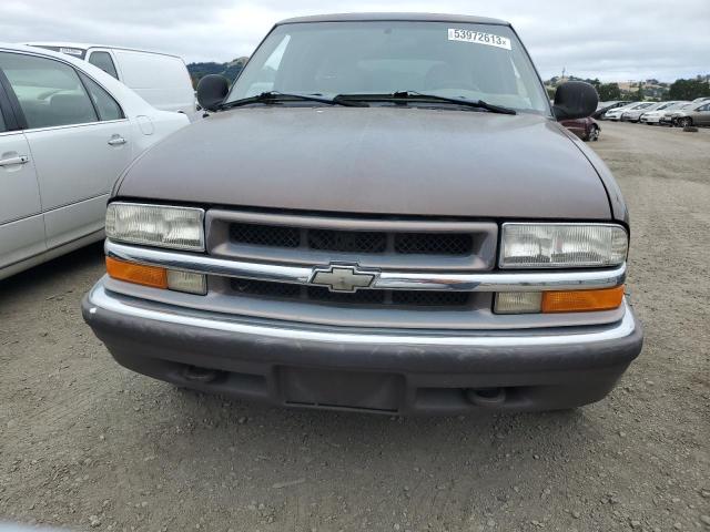 1GNDT13W0W2125874 - 1998 CHEVROLET BLAZER BROWN photo 5