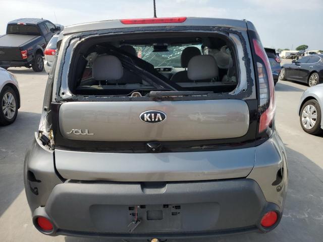 KNDJN2A27F7217871 - 2015 KIA SOUL GRAY photo 6