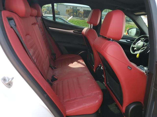 ZASPAKBN3N7D32522 - 2022 ALFA ROMEO STELVIO TI WHITE photo 11