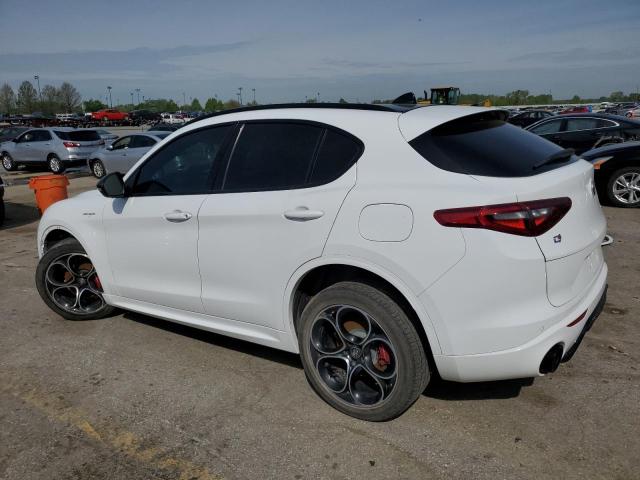ZASPAKBN3N7D32522 - 2022 ALFA ROMEO STELVIO TI WHITE photo 2