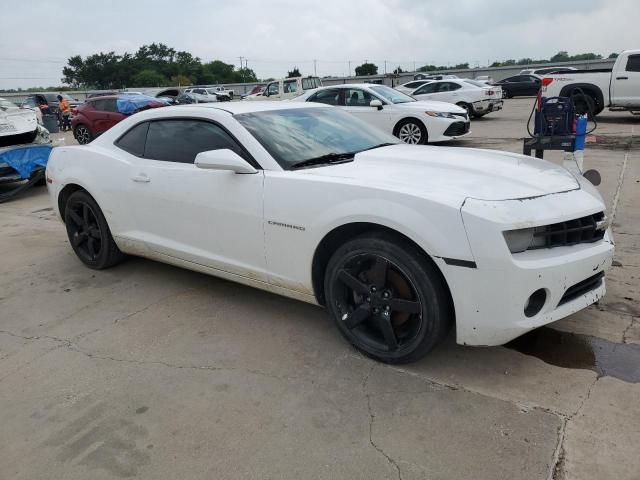 2G1FB1ED7B9208299 - 2011 CHEVROLET CAMARO LT WHITE photo 4