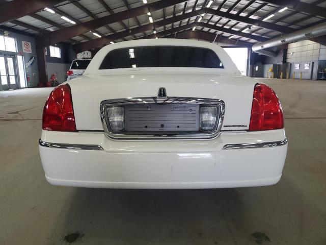 2L1FM88W78X640786 - 2008 LINCOLN TOWN CAR EXECUTIVE WHITE photo 6