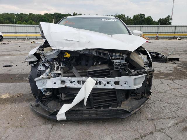 1FADP3F25HL322933 - 2017 FORD FOCUS SE WHITE photo 5