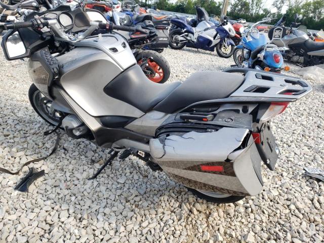 WB1044008CZW20359 - 2012 BMW R1200 RT SILVER photo 3