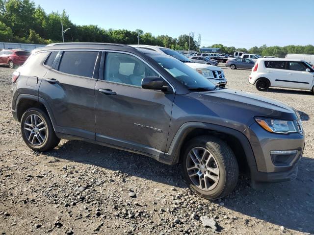 3C4NJDBB4JT138654 - 2018 JEEP COMPASS LATITUDE GRAY photo 4