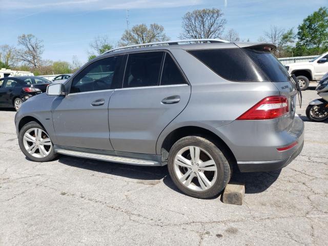 4JGDA5HB9CA027046 - 2012 MERCEDES-BENZ ML 350 4MATIC SILVER photo 2