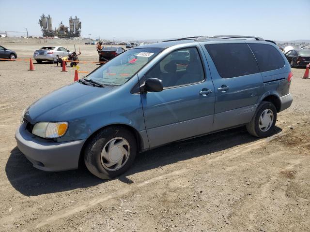 2001 TOYOTA SIENNA LE, 