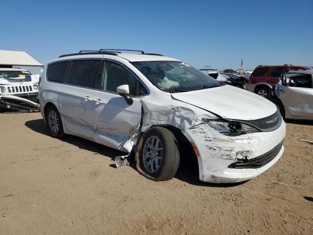 2C4RC1DG7LR182267 - 2020 CHRYSLER VOYAGER LXI WHITE photo 4