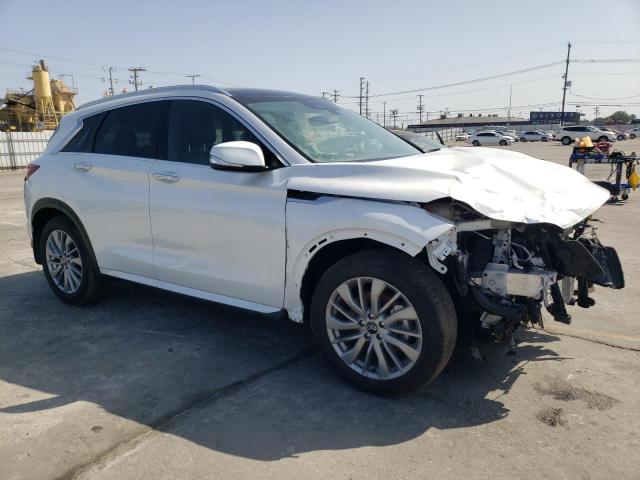 3PCAJ5BA7PF122323 - 2023 INFINITI QX50 LUXE WHITE photo 4