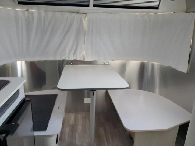 1STHMAC13MJ556922 - 2021 AIRS CAMPER ვერცხლისფერი ფოტო 5