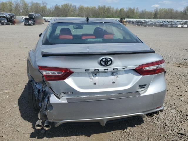 4T1K61BK9LU008425 - 2020 TOYOTA CAMRY XSE SILVER photo 6