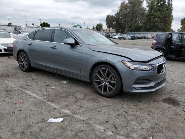 LVY982AK7JP039066 - 2018 VOLVO S90 T5 MOMENTUM SILVER photo 4