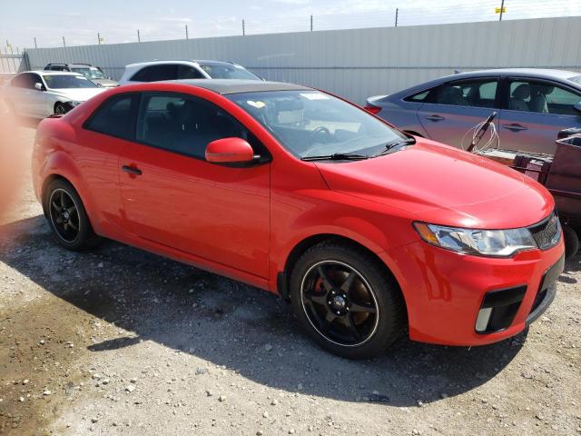 KNAFW6A31B5445287 - 2011 KIA FORTE SX RED photo 4