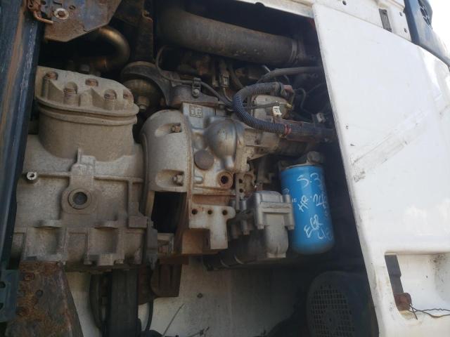 1UYVS2536GU586402 - 2016 UTILITY UTILITY WHITE photo 7