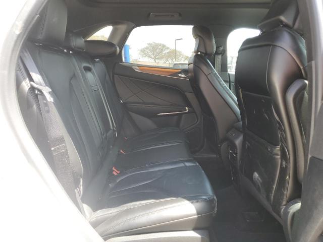 5LMCJ3C93KUL48157 - 2019 LINCOLN MKC RESERVE WHITE photo 10