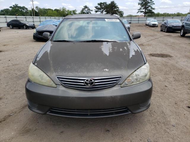 4T1BE32K65U988715 - 2005 TOYOTA CAMRY LE GRAY photo 5