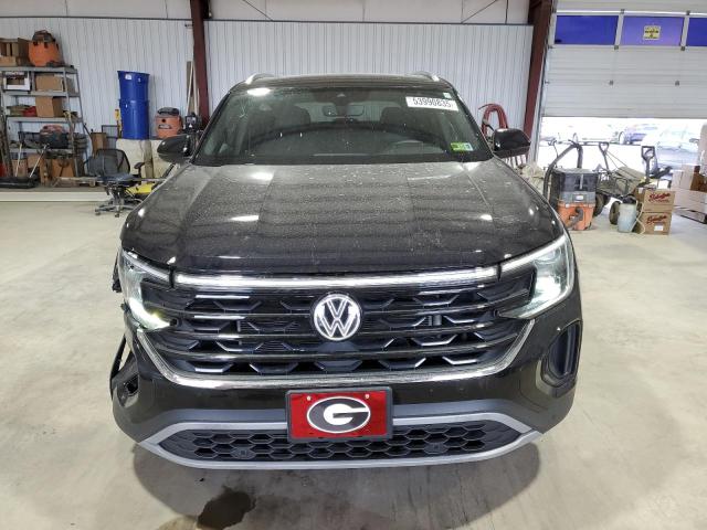 1V2KE2CA8RC240854 - 2024 VOLKSWAGEN ATLAS CROS SE BLACK photo 5