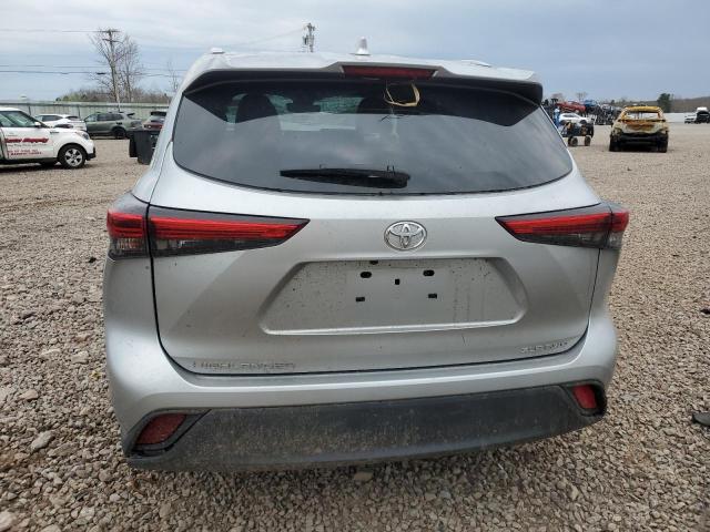 5TDGZRBH2NS199388 - 2022 TOYOTA HIGHLANDER XLE SILVER photo 6