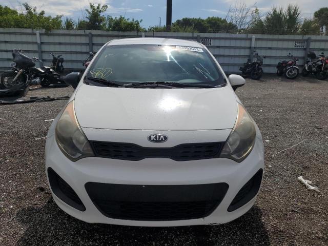 KNADM5A33F6515962 - 2015 KIA RIO LX WHITE photo 5