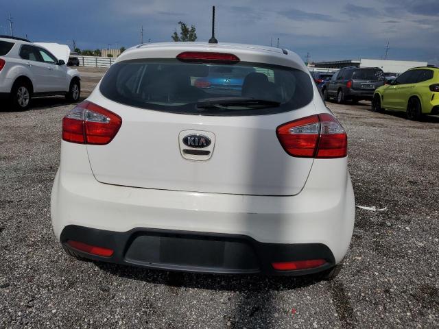 KNADM5A33F6515962 - 2015 KIA RIO LX WHITE photo 6