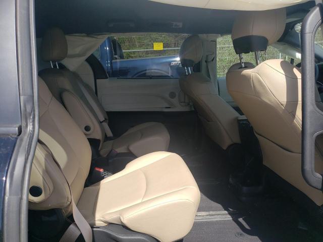 5TDYSKFC2PS083903 - 2023 TOYOTA SIENNA XLE BLACK photo 11