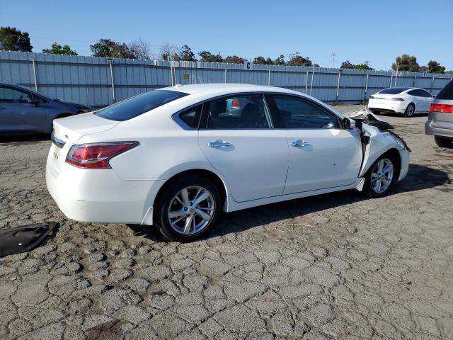 1N4AL3AP4FN357014 - 2015 NISSAN ALTIMA 2.5 WHITE photo 3