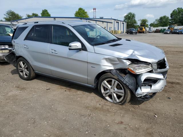 4JGDA5HB2CA028149 - 2012 MERCEDES-BENZ ML 350 4MATIC SILVER photo 4