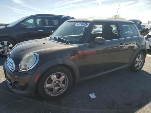 2011 MINI COOPER, 